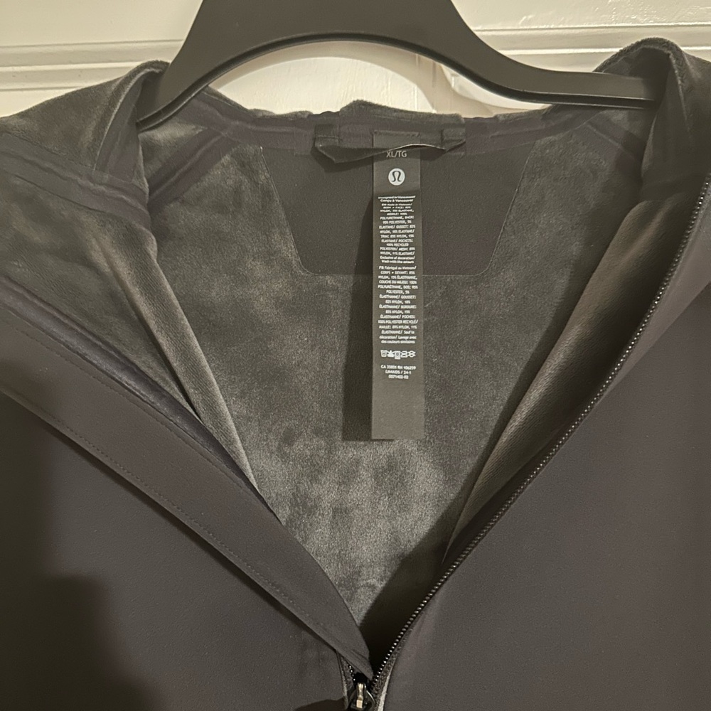 Lululemon Black Zip-Up Jacket